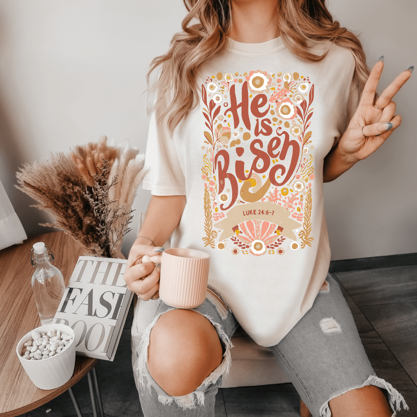 He Is Risen Tee – Vintage Floral Design ✝️🌸 - Thistleberry Brand Boutique